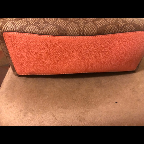 Mini Coach Signature purse. - Picture 5 of 6